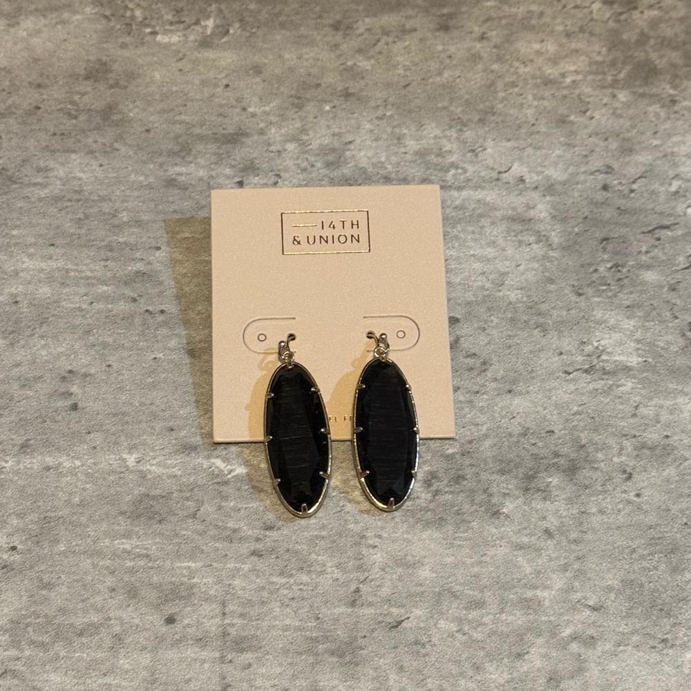 14th & Union Black and Gold Earrings